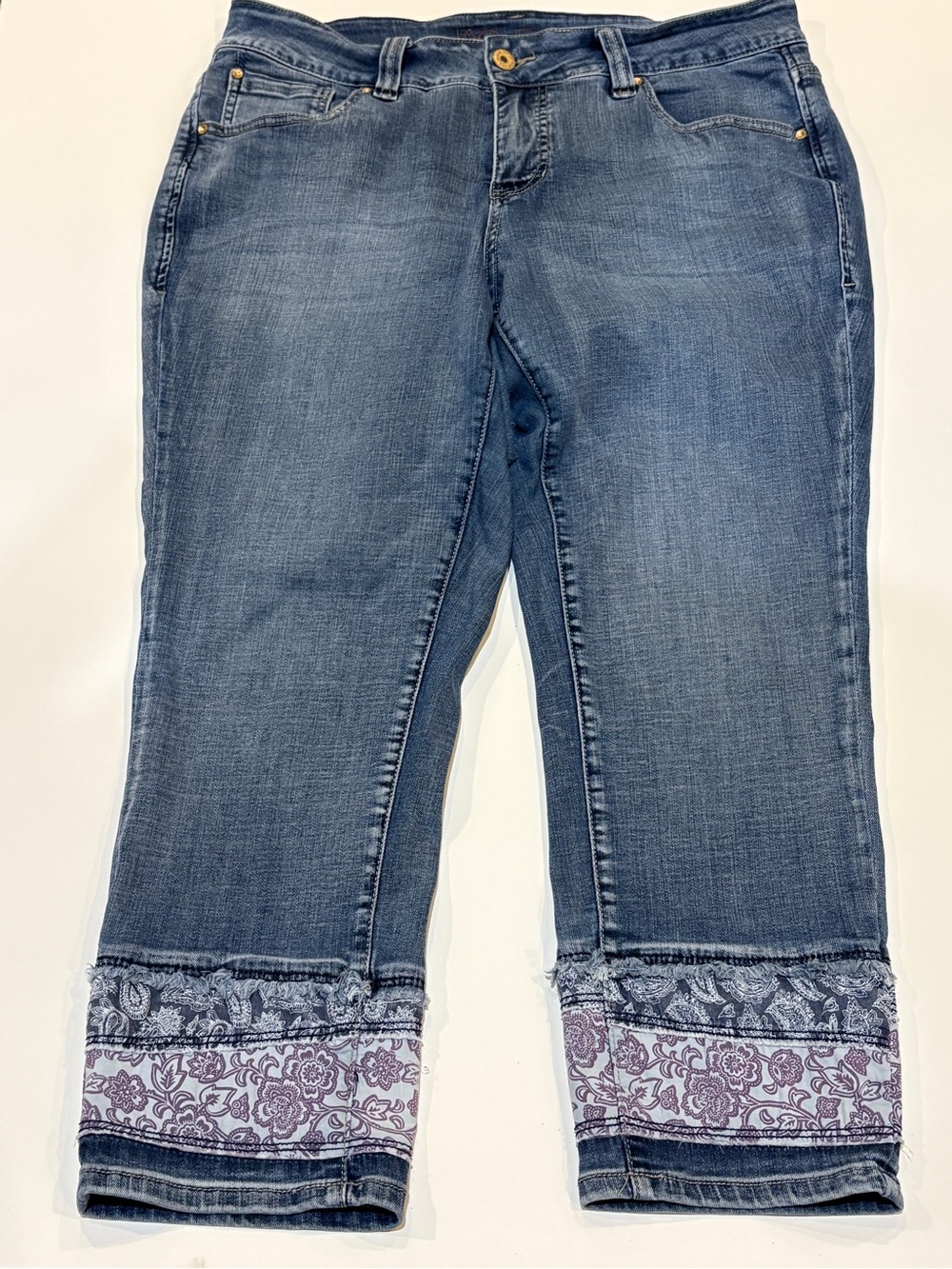 Plus Size 16 W Jeans with Stretch Crop Floral Patchwork Cuff Jag Jeans